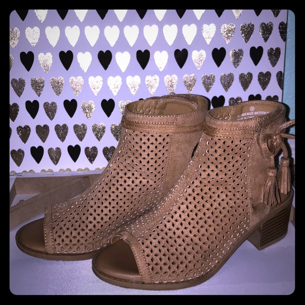 Justice shoes